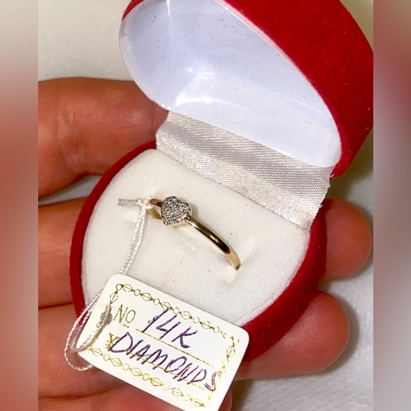 ✨14 K gold Heart Ring with Diamonds 💎 - Picture 3 of 6